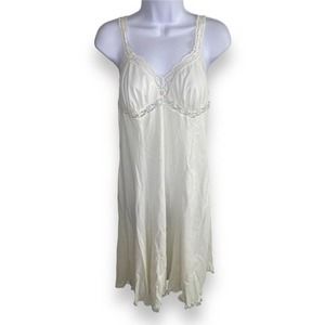 VTG Olga Lace Trim Dress Slip Size 33 M? Ivory Knee Length Sexy Feminine Girly